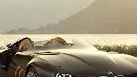 “哲科骨折引关注，世界杯预选赛争议判罚未出示黄牌”