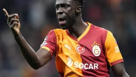 “津琴科因跑步姿势被昵称‘马’，赖斯揭秘全队普遍使用此绰号”